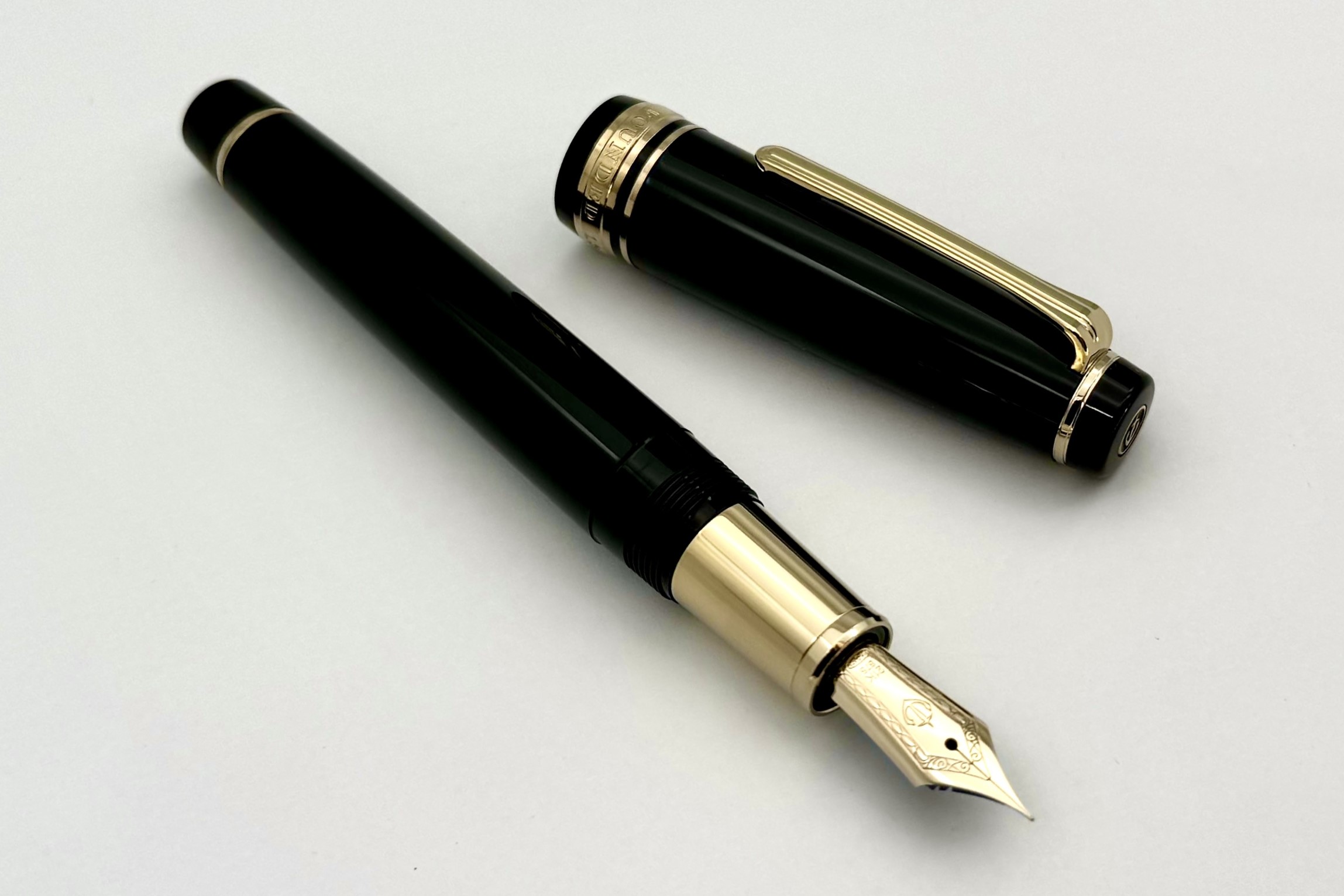 SailorLEProfessionalGearRoppongiGoldFP_B